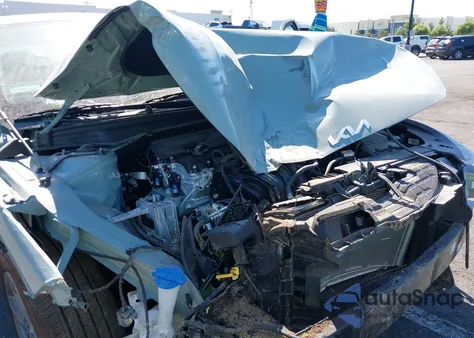 2025 Kia K4 Lxs from USA, damaged, VIN 3KPFT4DE7SE175130